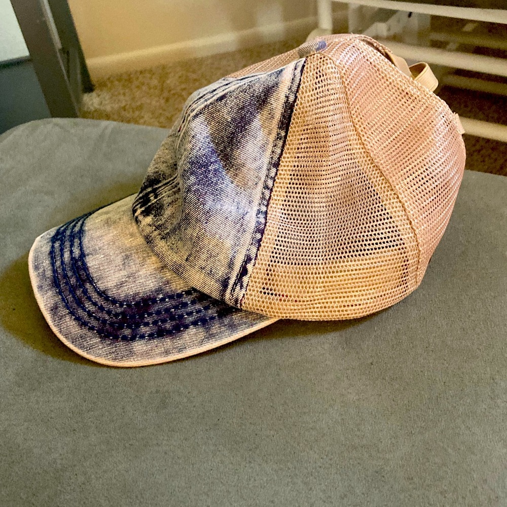 Women’s “ponytail” denim hat